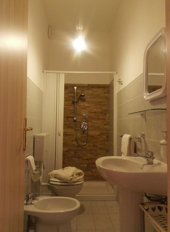 La Fonte Bed and Breakfast Syracuse Kamer foto